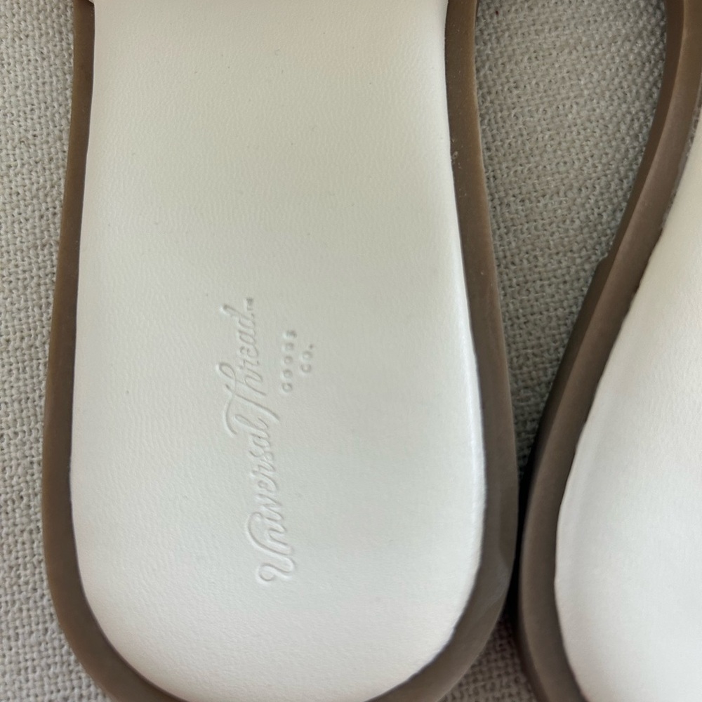 Universal Thread Cream Women's Sandals women’s size 8.5 - Picture 4 of 5